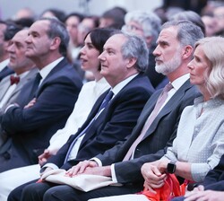 Su Majestad el Rey durante el desarrollo de la Gala anual de la Innovación de COTEC