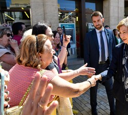 La reina Doña Sofía a su llegada al acto oficial del día internacional de la Esclerosis Lateral Amiotrófica (ELA), celebrado en el marco del  Congreso