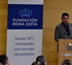 Ponente de las sesiones sobre la ELA durante su turno de intervención