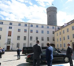 Don Felipe y el presidente del Parlamento de la República de Estonia