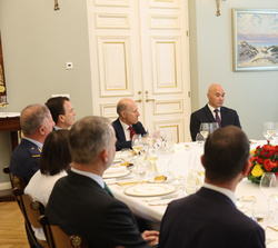 Intervención del Presidente de la República de Lituania, Agila Barzdiene, previa al almuerzo