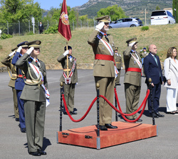 Su Majestad el Rey y Su Alteza Real la Princesa de Asturias durante la interpretación del Himno Nacional