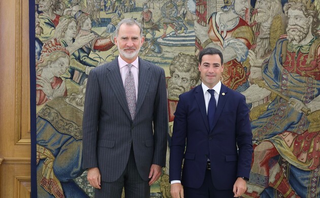 Su Majestad el Rey con el Lehendakari del Gobierno Vasco, Imanol Pradales Gil