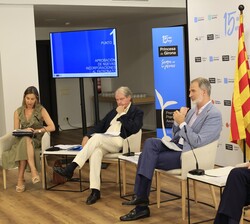 Don Felipe en la reunión del patronato de la Fundación Princesa de Girona