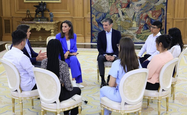 Su Majestad la Reina durante la audiencia con la representación de la Fundación Microfinanzas BBVA