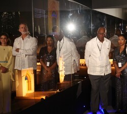 El Rey durante su visita al Museo