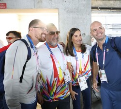 La Reina en un selfie con la delegación española