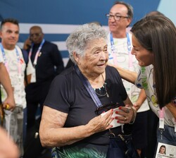 Doña Letizia con familiares de los deportistas