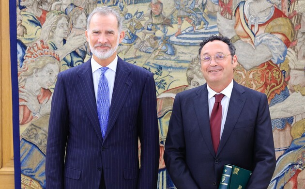 Su Majestad el Rey recibe en audiencia al Fiscal General del Estado, Álvaro García Ortiz, que hizo entrega a Don Felipe de la Memoria Anual de la Inst