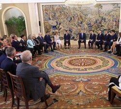 Su Majestad el Rey recibe en audiencia a una representación de la Cámara de Comercio Franco-Española, con motivo de su 130 aniversario