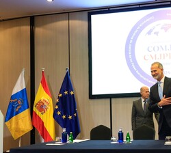El Rey en el auditoriao al inicio de la Conferencia