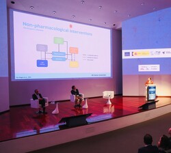 Ponencia "Más allá de la medicación: El papel del ejercicio y otras intervenciones no farmacológicas en el manejo de la ansiedad y la depresión e