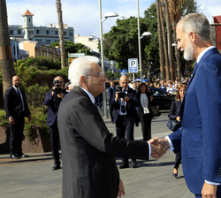 Su Majestad el Rey recibe el saludo del presidente de la República Italiana, Sergio Mattarella