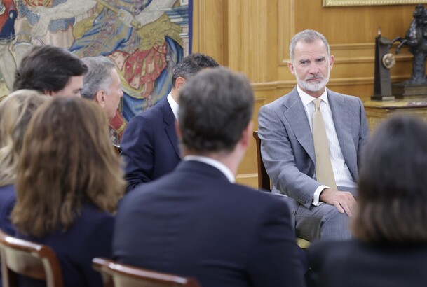 Don Felipe durante la audiencia a la comisión ejecutiva corporativa de CBRE España, con motivo de su 50 aniversario en España