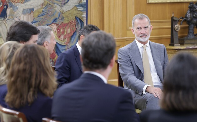 Don Felipe durante la audiencia a la comisión ejecutiva corporativa de CBRE España, con motivo de su 50 aniversario en España