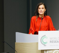 Su Majestad la Reina durante su intervención