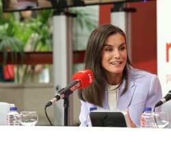 Doña Letizia en directo durante la emisión de ‘RNE para todos’