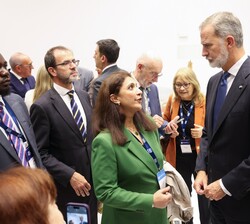 Don Felipe durante el encuentro con los asistentes