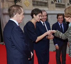 Su Majestad la Reina Doña Sofía recibe el saludo de la secretaria de Estado de Derechos Sociales, María Rosa Martínez Rodríguez