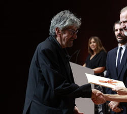 Su Majestad la Reina entrega el Premio Nacional de Patrimonio Cinematográfico y Audiovisual 2022 a Ferrán Alberich
