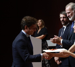 Su Majestad la Reina entrega el Premio Nacional de Tauromaquia 2023 a Julián López (El Juli)