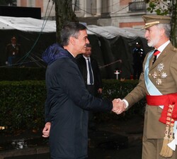Su Majestad el Rey recibe el saludo del presidente del Gobierno en funciones, Pedro Sánchez Pérez-Castejón