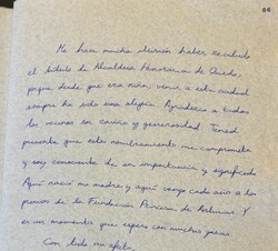 Dedicatoria de Su Alteza Real la Princesa de Asturias en el libro de oro