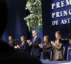La Familia Real durante la presentación del los galardonados con los Premios Princesa de Asturias 2024