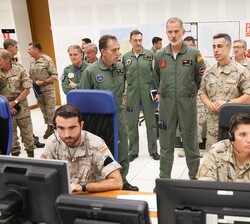 Don Felipe durante el Ejercicio SIRIO