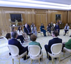 Audiencia de la Reina a una representación de la Asociación Española de Porfiria