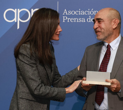 Su Majestad la Reina entrega el Premio APM de Honor 2023 a Jesús Duva