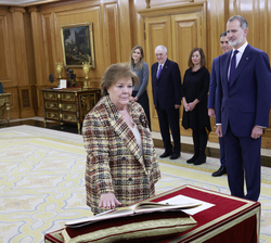 La presidenta del Tribunal de Cuentas, Enriqueta Chicano Jávega, promete su cargo ante Su Majestad el Rey