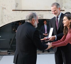Carlos Muñoz de Pablos, pintor y maestro vidriero, recibe la Medalla de Oro al Mérito en las Bellas Artes 2023