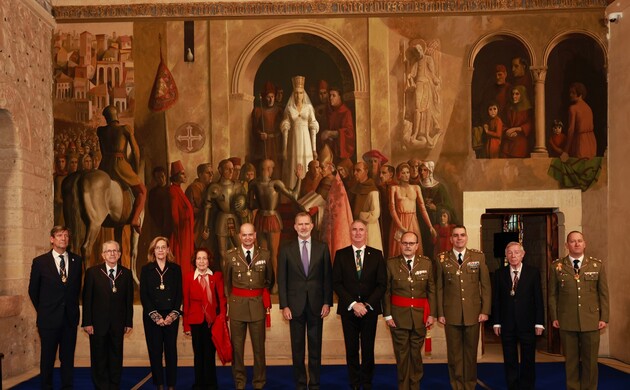 Su Majestad el Rey en el Alcázar de Segovia junto a las autoridades asistentes