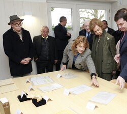 Su Majestad la Reina Doña Sofía visita las instalaciones del “Centro de Investigación Emiliano Aguirre”