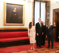 Sus Majestades los Reyes recorren la sede del Senado de la República, la Cámara Alta del Parlamento Italiano