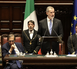 Su Majestad el Rey durante su intervención en la sesión conjunta de la Cámara de Diputados y del Senado de la República Italiana