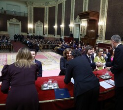 Don Felipe durante la entrega de los despachos a los setenta y nueve nuevos fiscales de la LXII promoción