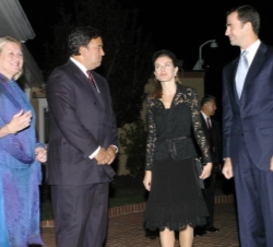 Cena en honor de SS.AA.RR. en la residencia del Gobernador del Estado de Nuevo México
