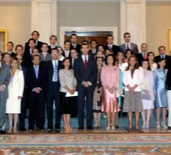 El Príncipe con la promoción de Registradores de la Propiedad y Bienes Muebles y Mercantiles