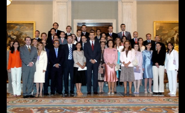 El Príncipe con la promoción de Registradores de la Propiedad y Bienes Muebles y Mercantiles