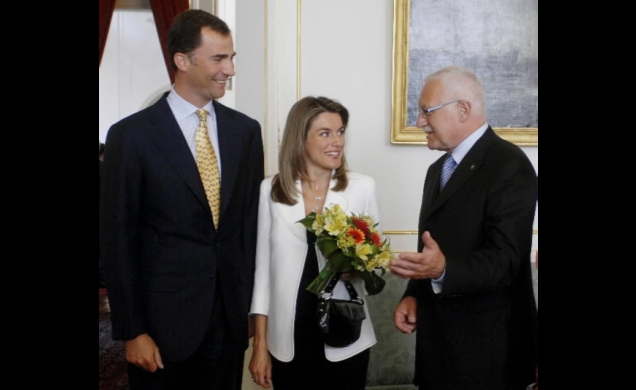 Almuerzo ofrecido por el Presidente de la República Checa, Sr. Václav Klaus y Sra. Livia Klausova.
12 de septeimbre de 2005