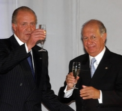 Brindis en la cena ofrecida por el Presidente Lagos y su esposa. Palacio de la Moneda. Santiago de Chile, 14 de enero de 2004