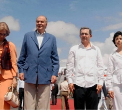 Despedida oficial de Sus Majestades los Reyes. Cartagena de Indias. 18 de noviembre de 2004