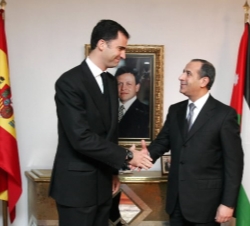 El Príncipe recibe el saludo del Embajador de Jordania