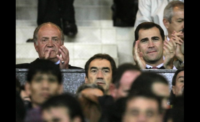 El Rey y el Príncipe aplauden desde la tribuna