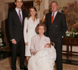Los Reyes y los Príncipes con la Infanta Leonor