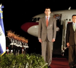Don Felipe en el Aeropuerto Internacional de Comalapa