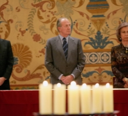 Don Juan Carlos y Doña Sofía, con el presidente del Gobierno
