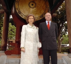 Los Reyes, en el Templo de la Literatura Van Mieu